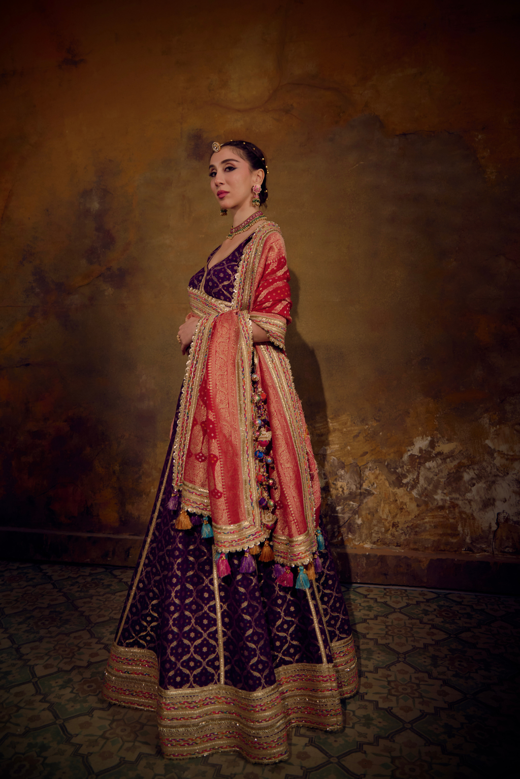 Naad Leher- Purple Lehenga with Sleeveless Blouse and Dupatta
