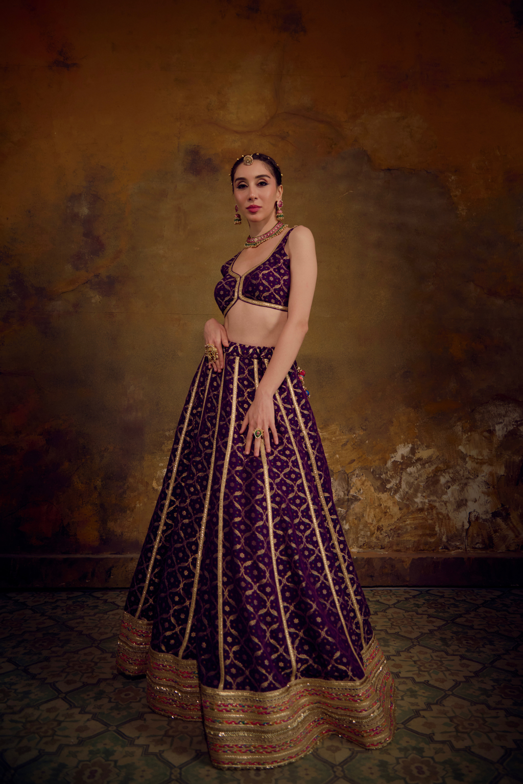 Naad Leher- Purple Lehenga with Sleeveless Blouse and Dupatta